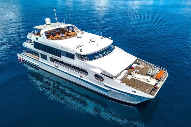 bateau-croisiere-plongee-indonesie-komodo-solitude-adventure