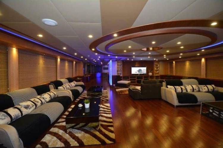 bateau-de-croisiere-luxe-salle-interieure-12