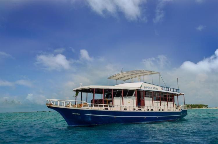 bateau-croisiere-plongee-maldives-emperor-atoll
