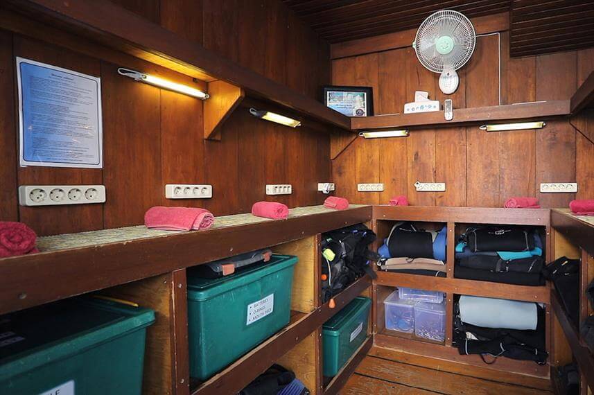 espace-photo-bateau-de-croisiere-plongee-petit-3