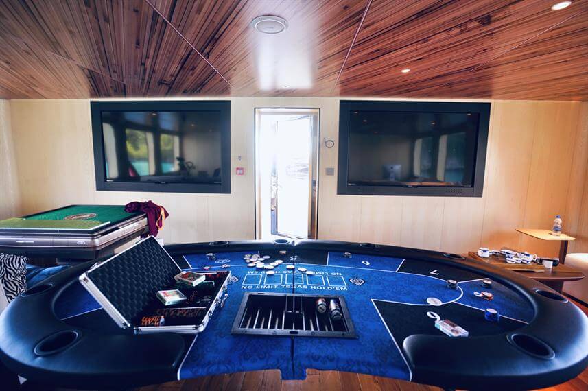 bateau-de-croisiere-luxe-salle-de-jeu