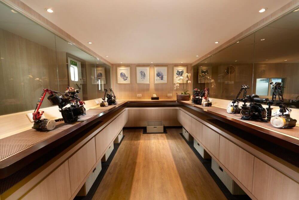 salle-appareil-photo-bateau-de-croisiere-plongee-luxe-2