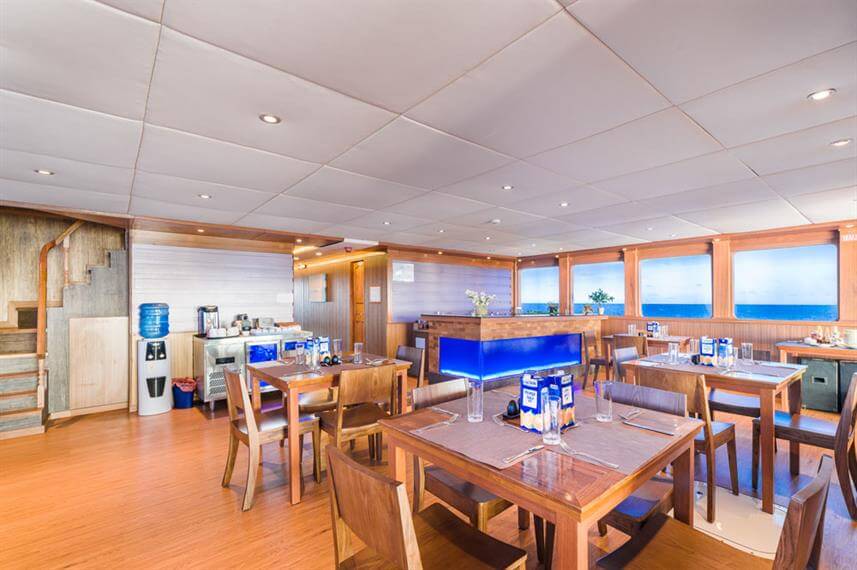 bateau-de-croisiere-standard-salle-interieure-9