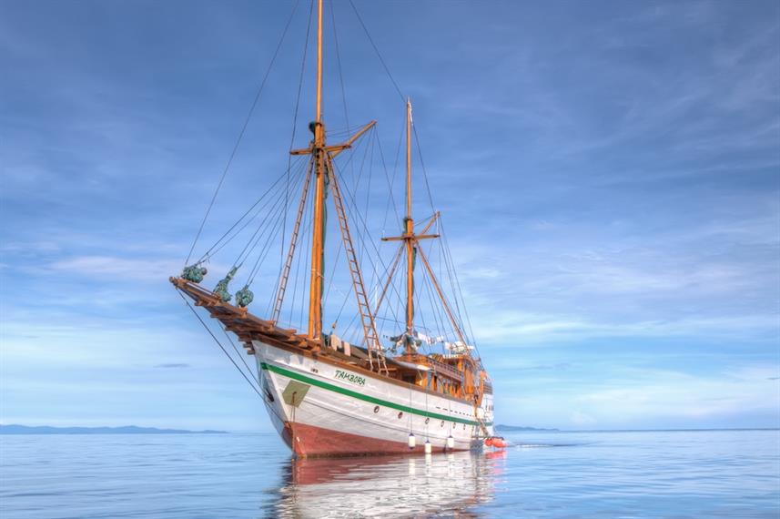bateau-croisiere-plongee-indonesie-derawan-tambora