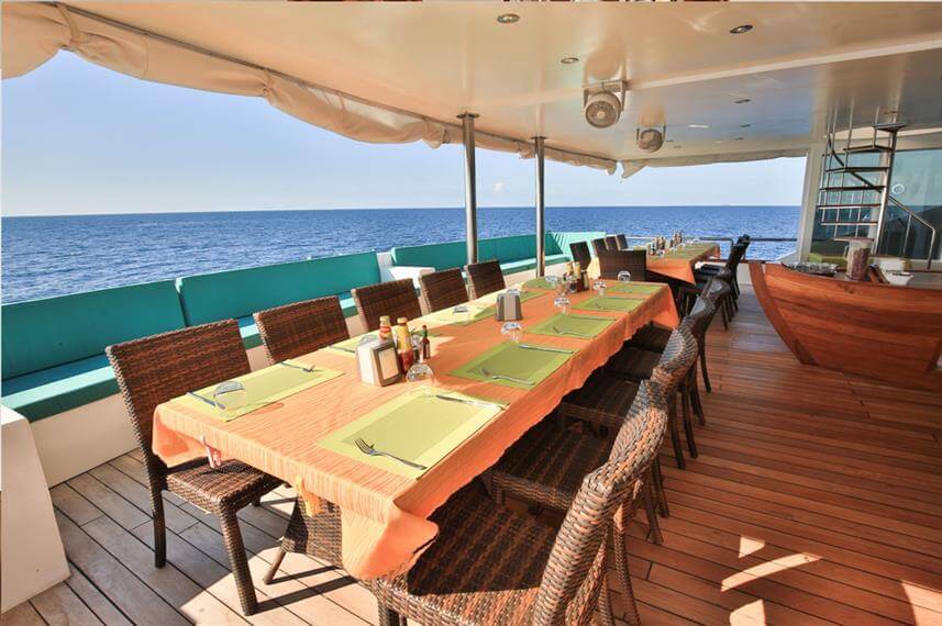 bateaude-croisiere-standard-salle-exterieure-6