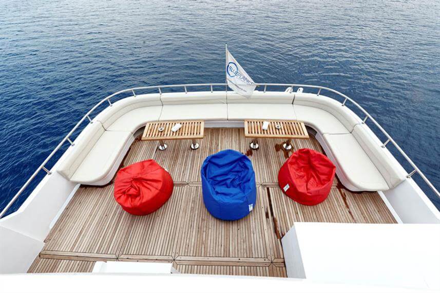 bateau-de-croisiere-standard-sundeck-2