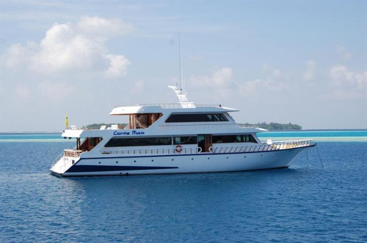 bateau-croisiere-plongee-maldives-conte-max