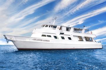 bateau-croisiere-plongee-tubbataha-philippines-atlantis azores