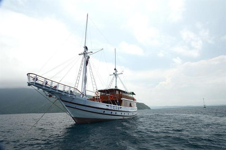 bateau-croisiere-plongee-indonesie-komodo-lady-denok