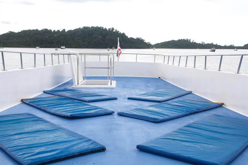 bateau-de-croisiere-standard-sundeck-2